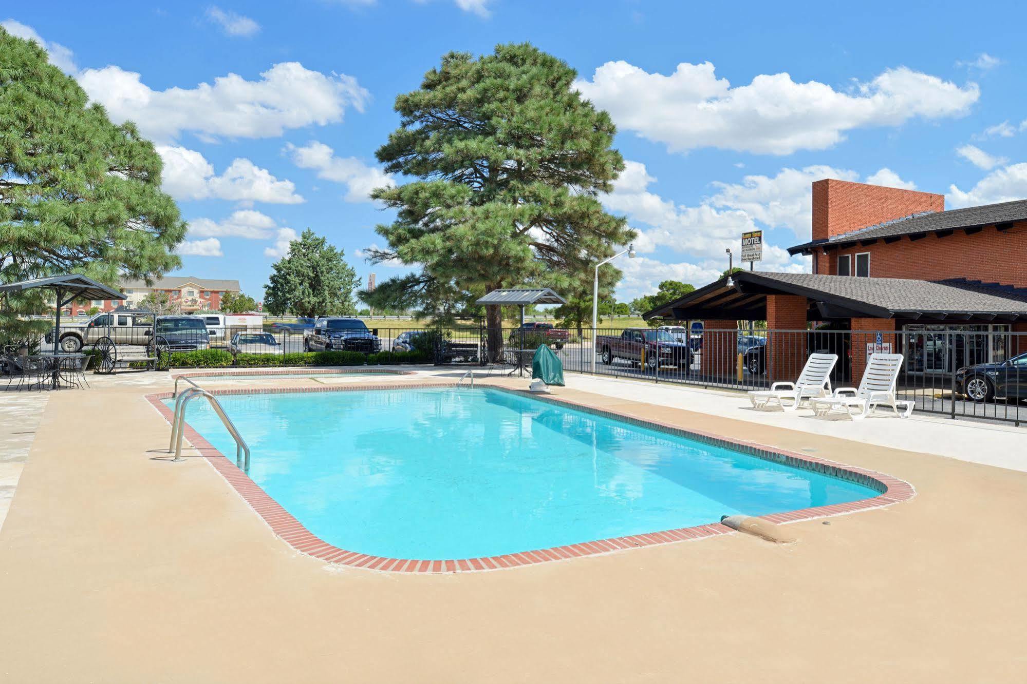 Ranch House Motel สวีทวอเตอร์ ภายนอก รูปภาพ